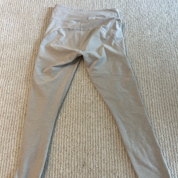 OUTDOOR VOICES CREAM LEGGINGS - Picture 4 of 5